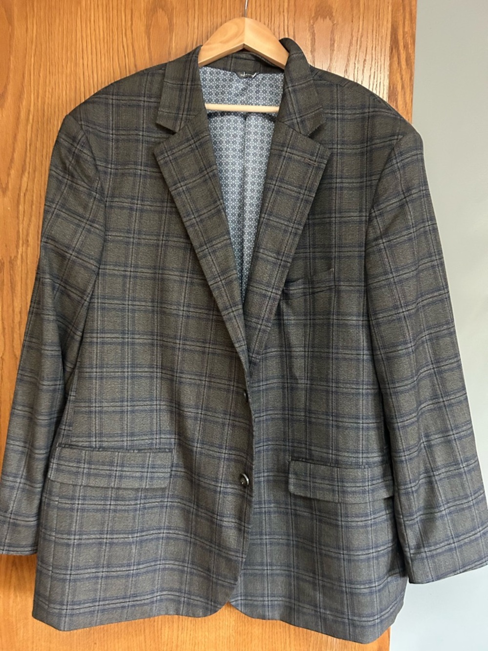 Men's Gray Plaid Sport Coat with Blue Windowpane